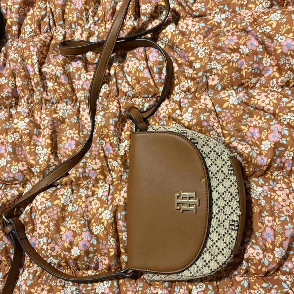 Tommy-hilfiger Women's Tan and Brown Bag